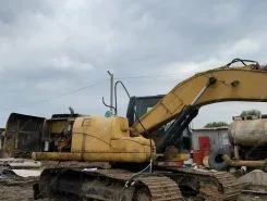 Экскаватор Caterpillar 320 2007 года б/у