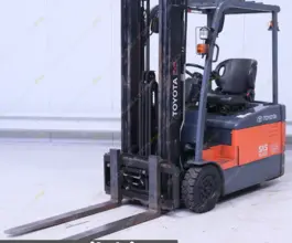Вилочный погрузчик Toyota 7FBE15 2010 года б/у