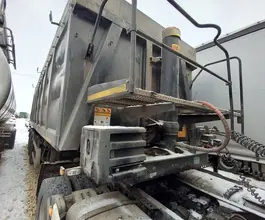 Полуприцеп самосвальный WIELTON NW3S33PK 2023 года б/у