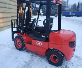 Вилочный погрузчик EP CPQD30  б/у