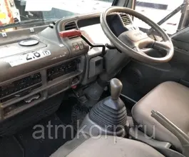 Nissan Truck   б/у фото 3