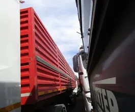 Полуприцеп-зерновоз ИнтерПрицеп 853383 2023 года б/у фото 3