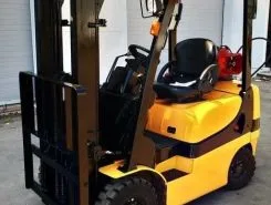 Вилочный погрузчик Yale GTP  б/у