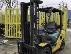 Вилочный погрузчик Komatsu FG 30T16  б/у