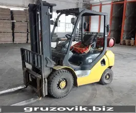 Вилочный погрузчик Komatsu FG25 2013 года б/у
