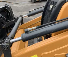 Экскаватор-погрузчик Case 570 ST 2020 года новый