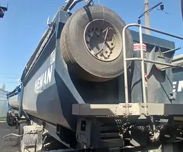 Полуприцеп самосвальный GRUNWALD 9453 2022 года б/у фото 2