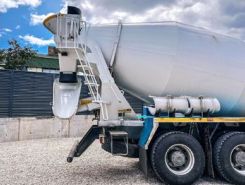 Бетоносмеситель Бетоносмеситель  SITRAK C7H 2024 года новый фото 3