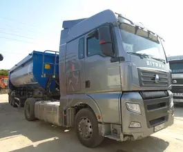 Седельный тягач Седельный тягач SITRAK c7h 2023 года б/у фото 2