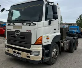 Тягач Седельный тягач HINO 700 2014 года б/у