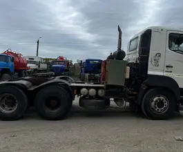 Тягач Седельный тягач HINO 700 2014 года б/у фото 3