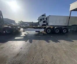 Полуприцеп-контейнеровоз WIELTON NS3R 2022 года б/у фото 4