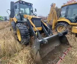 Экскаватор-погрузчик KYLOTON B3 MR22 2024 года б/у