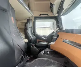 Седельный тягач Седельный тягач Shacman SX4188YY381 2023 года б/у фото 5