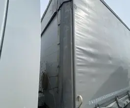 Тентованный полуприцеп Schmitz SCB S3T 2018 года б/у фото 2