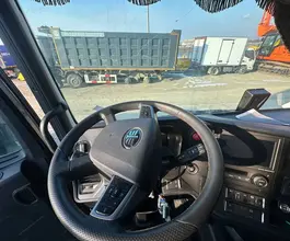 Седельный тягач Седельный тягач FAW J7 2024 года б/у фото 2