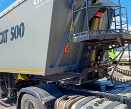 Самосвальный полуприцеп CAT 434E 2023 года б/у