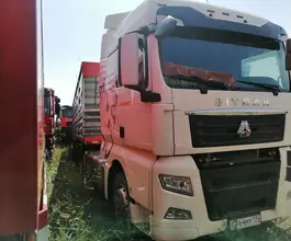 Седельный тягач Седельный тягач SITRAK c7h 2023 года б/у