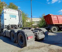 Седельный тягач Седельный тягач Mercedes-Benz Actros 2023 года б/у фото 5
