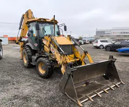 Экскаватор-погрузчик RUNMAX SE440T 2022 года б/у фото 2