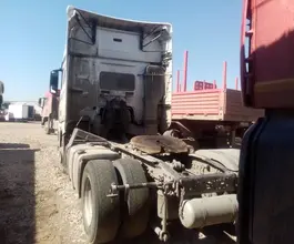 Седельный тягач Седельный тягач FAW J7 2023 года б/у фото 3