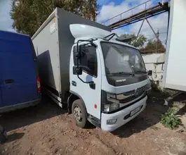 Тентованный грузовик Тентованный грузовик  Dongfeng 2023 года б/у