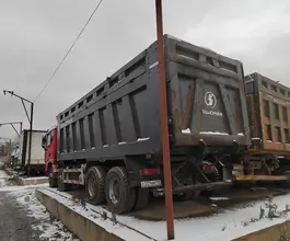 Самосвал Самосвал  Shacman SX33186V366 2023 года б/у фото 3