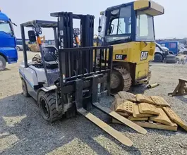 Вилочный погрузчик TEU FD40T 2023 года б/у