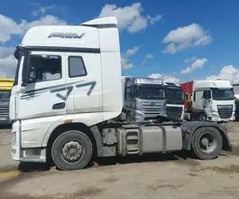 Седельный тягач Седельный тягач FAW J7 2023 года б/у фото 4