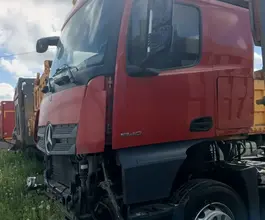 Седельный тягач Седельный тягач Mercedes-Benz Actros 2021 года б/у фото 2