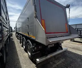 Полуприцеп самосвальный BODEX KIS 4WA1 2024 года б/у фото 4