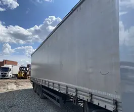 Тентованный полуприцеп Schmitz SCB S3T 2018 года б/у фото 2