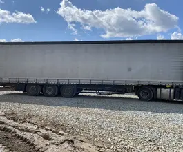 Тентованный полуприцеп Schmitz SCB S3T 2018 года б/у фото 5