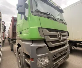 Седельный тягач Седельный тягач Mercedes-Benz Actros 2018 года б/у