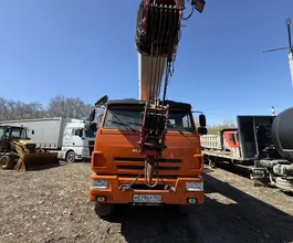 Автокран Челябинец - Камаз 43118 2023 года б/у фото 3