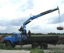 Самопогрузчик Урал 4320 с КМУ им-240  б/у
