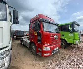 Седельный тягач Седельный тягач FAW J7 LNG 2022 года б/у