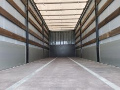 Тентованный грузовик Тентованный грузовик  Howo 2026 года новый фото 5