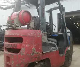 Вилочный погрузчик Nissan P1F1A15D 2007 года б/у