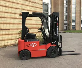 Вилочный погрузчик EP CPD18  б/у