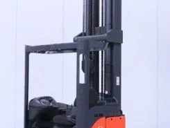 Штабелер Linde R 16  б/у фото 2
