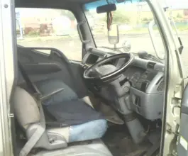 Тентованный грузовик Тентованный грузовик  Mitsubishi 2003 года б/у фото 4