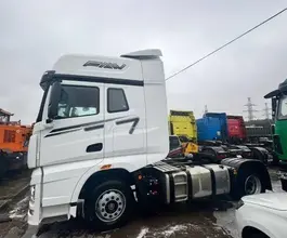 Седельный тягач Седельный тягач FAW J7 2023 года б/у фото 4