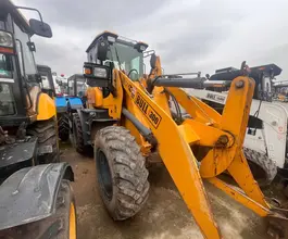 Погрузчик сельскохозяйственный BULL SL300 2023 года б/у фото 3