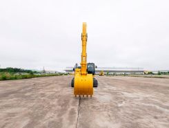 Экскаватор Komatsu PC200LC 2025 года новый фото 2