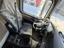 Тягач Седельный тягач Shacman SX42584V324 2024 года новый фото 4
