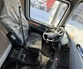 Тягач Седельный тягач Shacman SX42584V324 2024 года новый фото 4