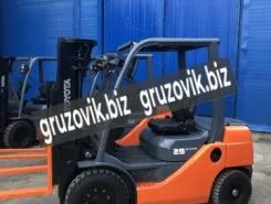 Вилочный погрузчик Toyota 32-8FG25 2008 года б/у