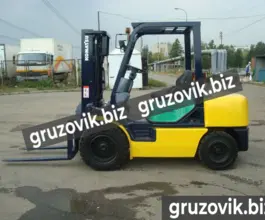 Вилочный погрузчик Komatsu FD 2002 года б/у