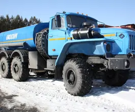 Пищевая автоцистерна АЦПТ АЦПТ 8 м3  Урал 5557 2007 года б/у